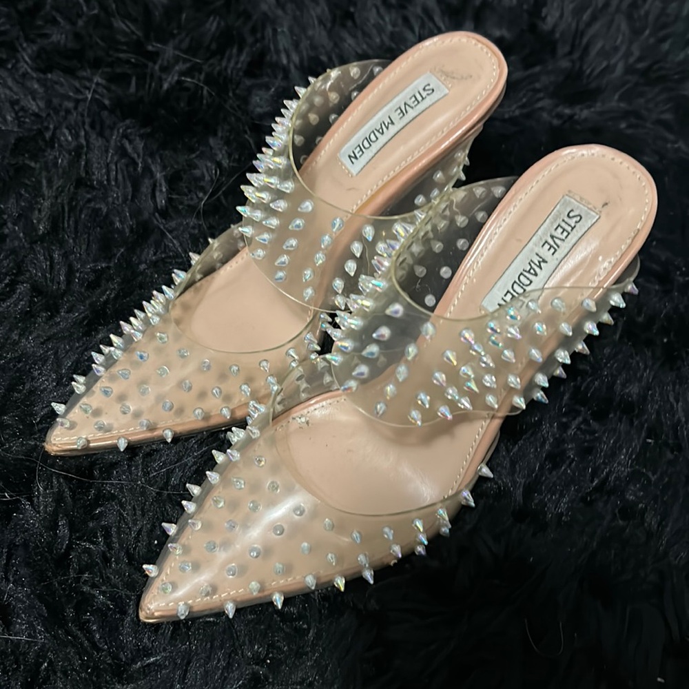 Steve Madden nude heels